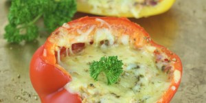 Beitragsbild des Blogbeitrags Gefüllte Paprika im Pizza Style 