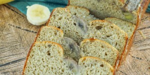 Beitragsbild des Blogbeitrags Protein Bananenbrot Low Carb – Eiweißreicher Fitness Snack ohne Mehl und ohne Zucker 