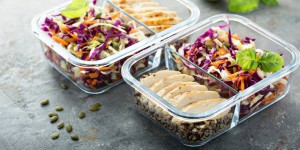 Beitragsbild des Blogbeitrags Meal Prep für Anfänger – Die 10 besten Tipps und 38 Rezepte für eine erfolgreiche Umsetzung 