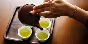 Beitragsbild des Blogbeitrags Grüner Tee: Wirkung beim Abnehmen und 7 Vorteile für die Gesundheit 