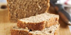 Beitragsbild des Blogbeitrags Schnelles Dinkelbrot Rezept – Gesundes Brot einfach selber backen 