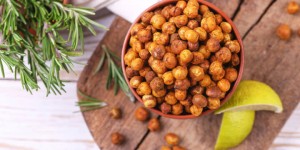 Beitragsbild des Blogbeitrags 22 Kalorienarme Snacks – Gesunde Alternativen zum Abnehmen
