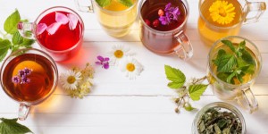 Beitragsbild des Blogbeitrags Tee zum Abnehmen: Die 6 besten Teesorten gegen Bauchfett 