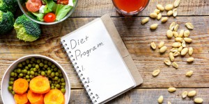 Beitragsbild des Blogbeitrags Low Carb vegetarisch: Leckerer Ernährungsplan mit 12 Rezepten