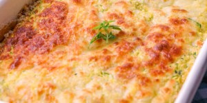 Beitragsbild des Blogbeitrags Vegetarischer Zucchini Auflauf – Gesundes Essen zum Abnehmen