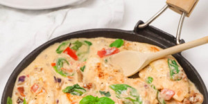 Beitragsbild des Blogbeitrags Toskanische Hähnchenpfanne – Traumhaftes Low Carb Gericht ohne Kohlenhydrate