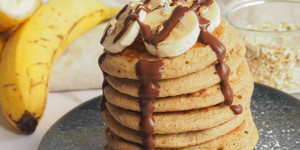 Beitragsbild des Blogbeitrags Gesunde Pfannkuchen mit Haferflocken – Traumhaftes Fitness Rezept ohne Zucker