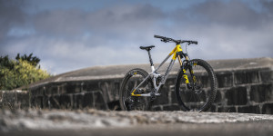 Beitragsbild des Blogbeitrags Frische Trail-Waffen von Mondraker