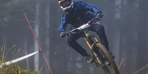Beitragsbild des Blogbeitrags auner Austrian Gravity Series 2022 – Fotos Leogang – Teil 1