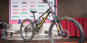 Beitragsbild des Blogbeitrags Bike Check: Daniel Schemmels Mondraker Foxy