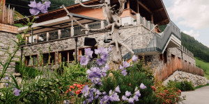 Beitragsbild des Blogbeitrags Herzlichkeit und Luxus im Zillertal – das Farm Resort Geislerhof 