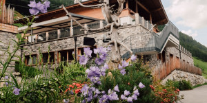 Beitragsbild des Blogbeitrags Herzlichkeit und Luxus im Zillertal – das Farm Resort Geislerhof