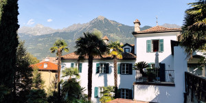 Beitragsbild des Blogbeitrags Herbst in Meran & das Ottmanngut – ein Refugium für Genießer