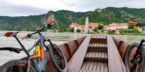 Beitragsbild des Blogbeitrags Entlang des Donau Radweges durch verträumte Dörfer