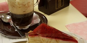 Beitragsbild des Blogbeitrags AIDA Café-Konditorei Wien: Tradition seit 1913