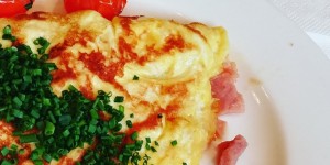 Beitragsbild des Blogbeitrags Zum Schwarzen Kameel: Der einzig wirkliche Klassiker in Wien
