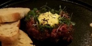 Beitragsbild des Blogbeitrags beef & glory Wien: Steakhimmel im Achten 