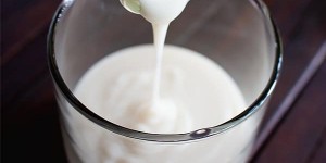 Beitragsbild des Blogbeitrags Easy White Chocolate Liqueur Recipe