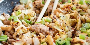 Beitragsbild des Blogbeitrags Quick Chicken Cabbage Stir Fry Recipe 