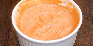 Beitragsbild des Blogbeitrags Spicy Sriracha Mayo Sauce