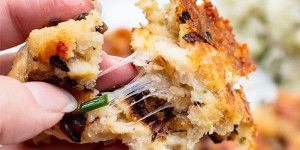 Beitragsbild des Blogbeitrags Cheese Bread Dumplings (Pressknödel) 