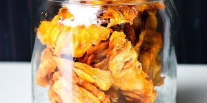 Beitragsbild des Blogbeitrags Dehydrated Pineapple