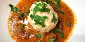 Beitragsbild des Blogbeitrags Gulasch Rezept
