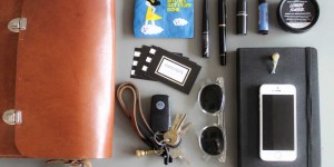 Beitragsbild des Blogbeitrags What’s eigentlich in my Handbag? 