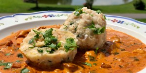 Beitragsbild des Blogbeitrags Schwammerl Gulasch