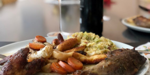Beitragsbild des Blogbeitrags Fasan in Honig-Kräuter Marinade mit Schupfnudeln und RahmWirsing❤️