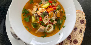 Beitragsbild des Blogbeitrags Paprizierte Fischsuppe 