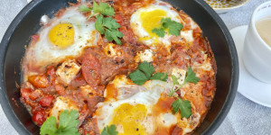 Beitragsbild des Blogbeitrags ❤️ Shakshuka ☘️