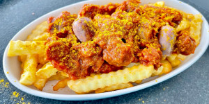 Beitragsbild des Blogbeitrags CurryWurst mit hausgemachter Sauce eine wahre Delikatesse ❤️ 