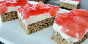 Beitragsbild des Blogbeitrags Melonen-Schnitten mit Weißmohn