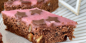 Beitragsbild des Blogbeitrags Lebkuchen-Punsch-Schnitte