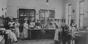 Beitragsbild des Blogbeitrags Kochen und Rezepte haben Tradition - Verein Geschichte teilen ❤️