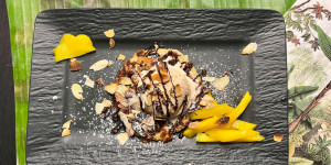 Beitragsbild des Blogbeitrags Kokos-Mango Pancakes