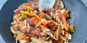 Beitragsbild des Blogbeitrags Huhn auf Balsamico-Fenchel-Gemüse