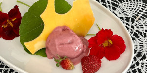 Beitragsbild des Blogbeitrags Frozen Berry Joghurt 