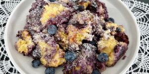 Beitragsbild des Blogbeitrags Leichter Heidelbeeren-Schmarren