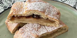 Beitragsbild des Blogbeitrags Dinkel-Apfelschlangerl