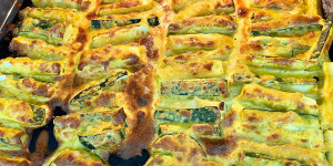 Beitragsbild des Blogbeitrags Curry-Zucchini Pommes