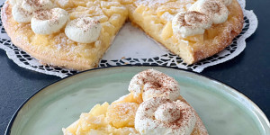Beitragsbild des Blogbeitrags Der flotte 3er Pfannen-Apfelkuchen