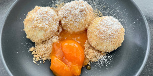 Beitragsbild des Blogbeitrags Marillenknödel mit herrlichem Marillen-Röster