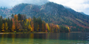 Beitragsbild des Blogbeitrags Spazierwanderung um die Langbathseen