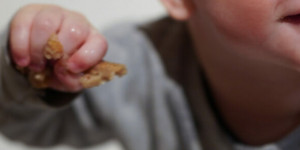 Beitragsbild des Blogbeitrags Bananenbrot: Babys erster Kuchen