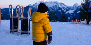 Beitragsbild des Blogbeitrags Winterwandern und Rodeln zum Toten Mann am Hoch-Schwarzeck