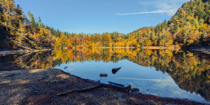 Beitragsbild des Blogbeitrags Indian Summer in Salzburg: Mit Kindern zum wildromantischen Eibensee wandern 