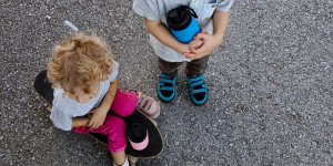 Beitragsbild des Blogbeitrags Kinder ohne Klischees, denn Farben kennen kein Geschlecht!