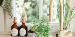 Beitragsbild des Blogbeitrags Ein Blick in die frühlingshafte Seelensachenküche & ein Rezept für Bärlauchliebhaber